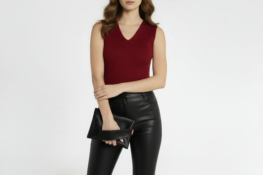 black leather evening purse with red leather lining, genuine leather clutch evening purse Canada, unique minimalist leather evening purse for formal events