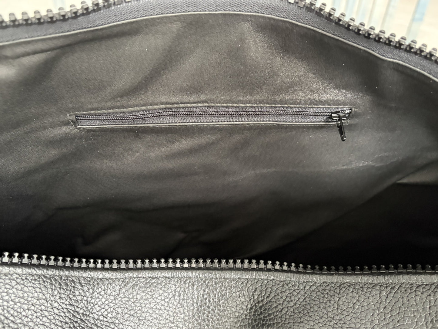 Luxury Leather Duffel Bag — Genuine Travel Bag, Made in Canada | ESIA