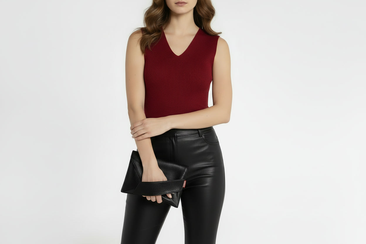 black leather evening purse with red  leather lining, genuine leather clutch evening purse Canada, unique minimalist leather evening purse for formal events